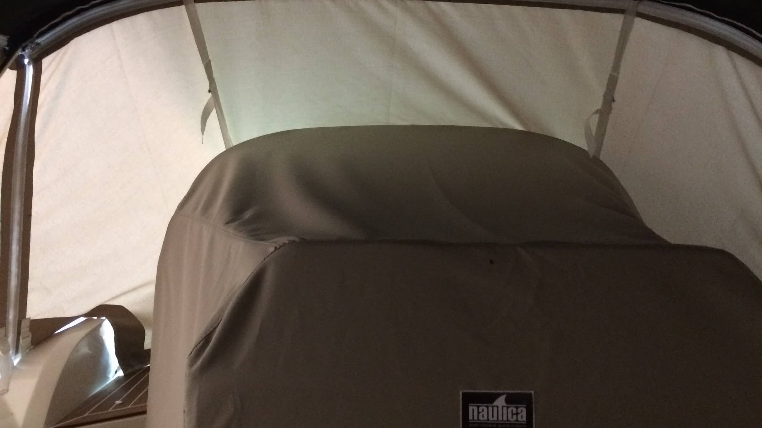 šator tenda u materijalu Sunbrella Surlast za GUMENJAK NUOVA JOLLY PRINCE 28