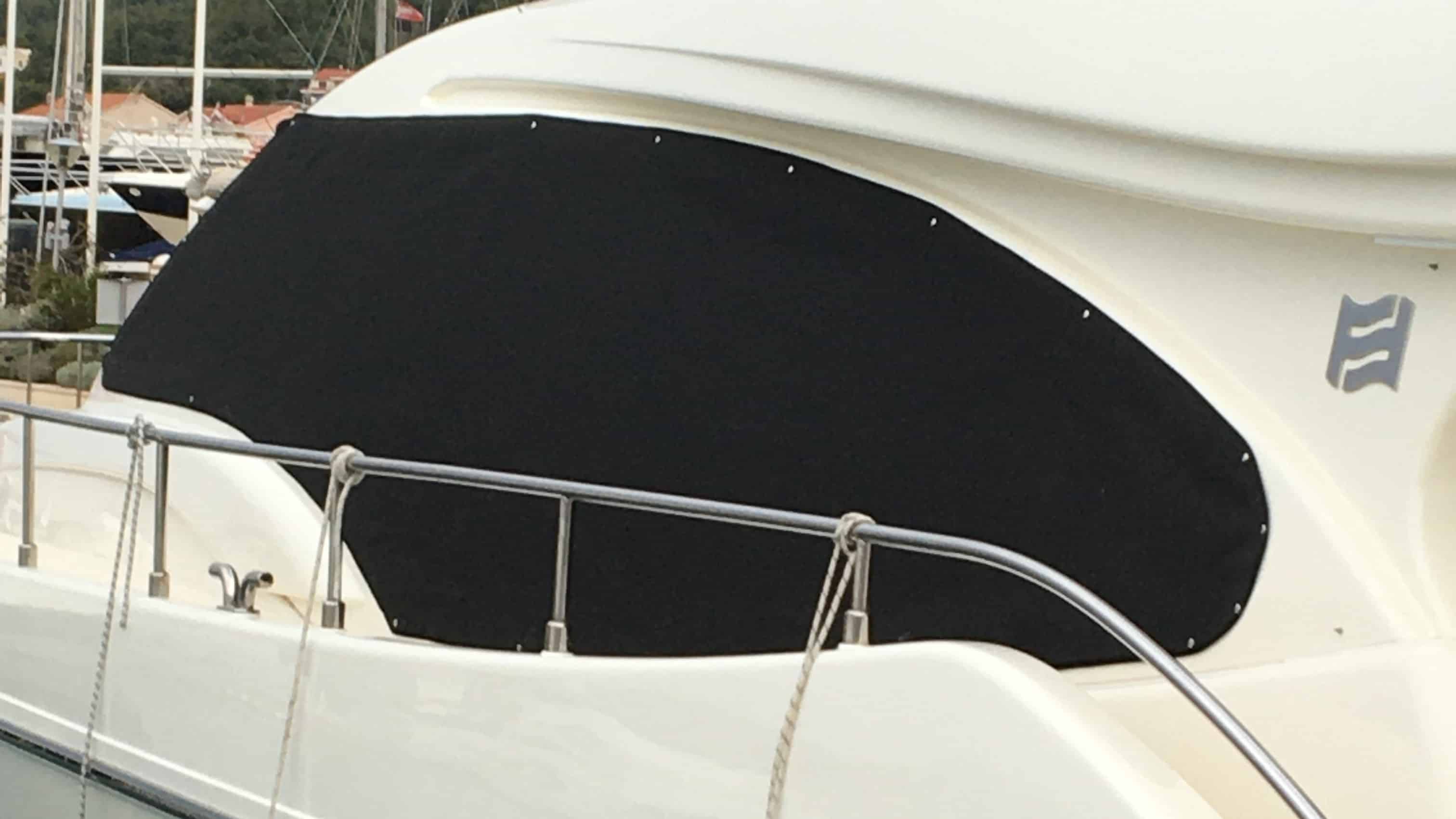 sjenilo za vjetrobran i bočne prozore u materijalu Ferrari Soltis 86 za m/b FERRETTI