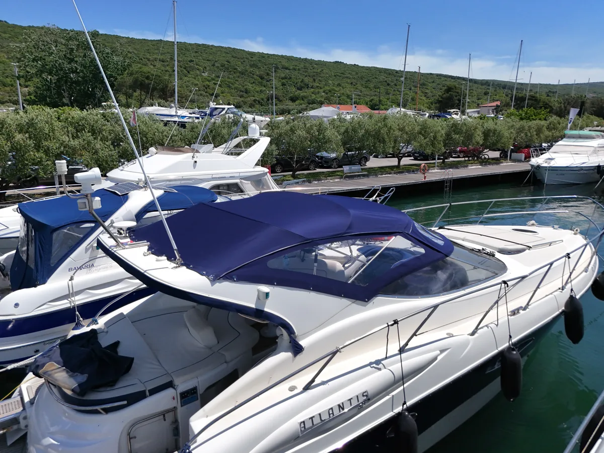 Atlantis 42