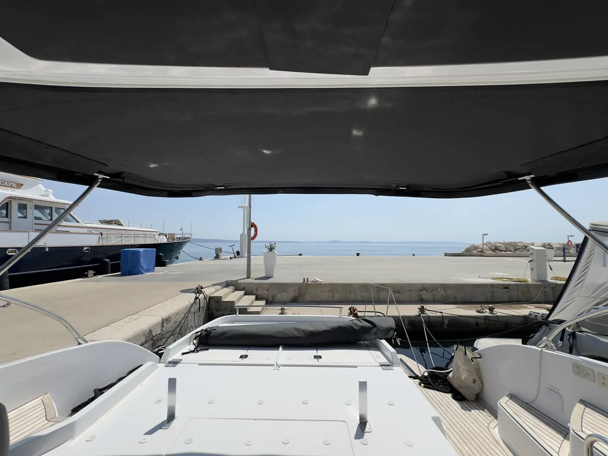 Azimut 45 — bimini #1