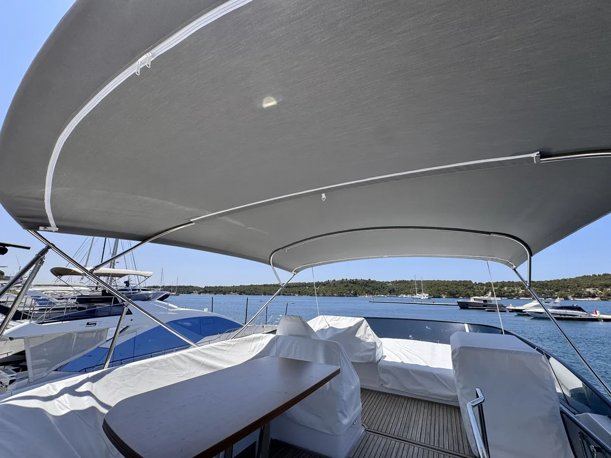 Azimut 53 — Bimini #16