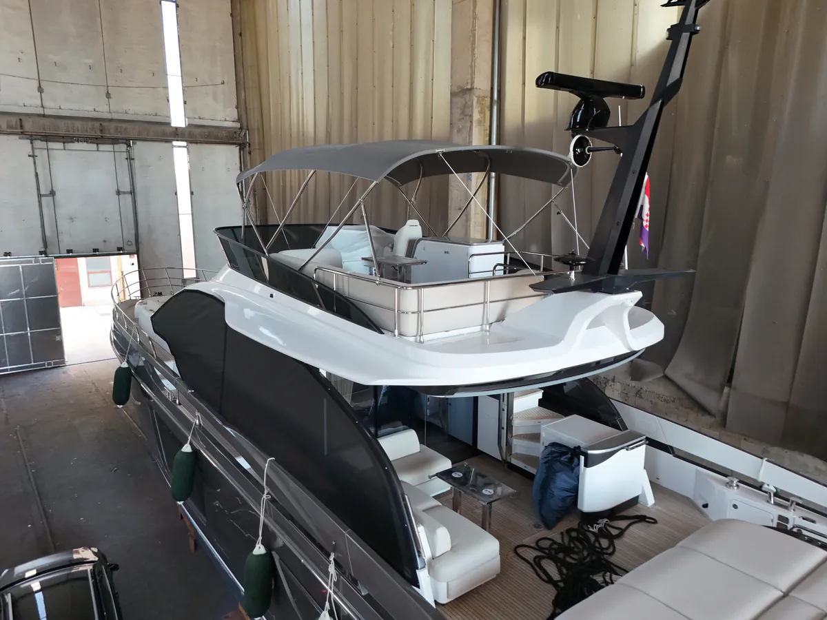 Azimut S7 — Bimini #13