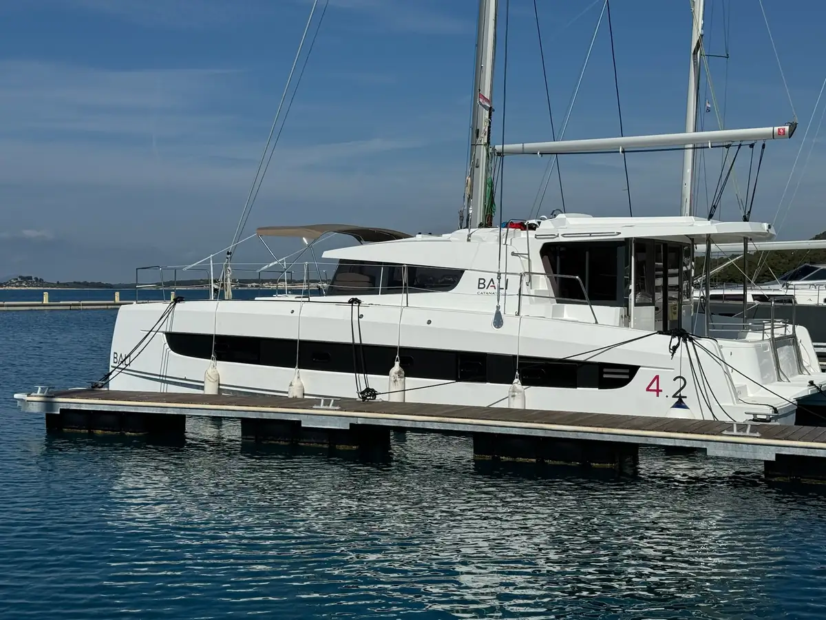 Bali 4.2 — Bimini #6
