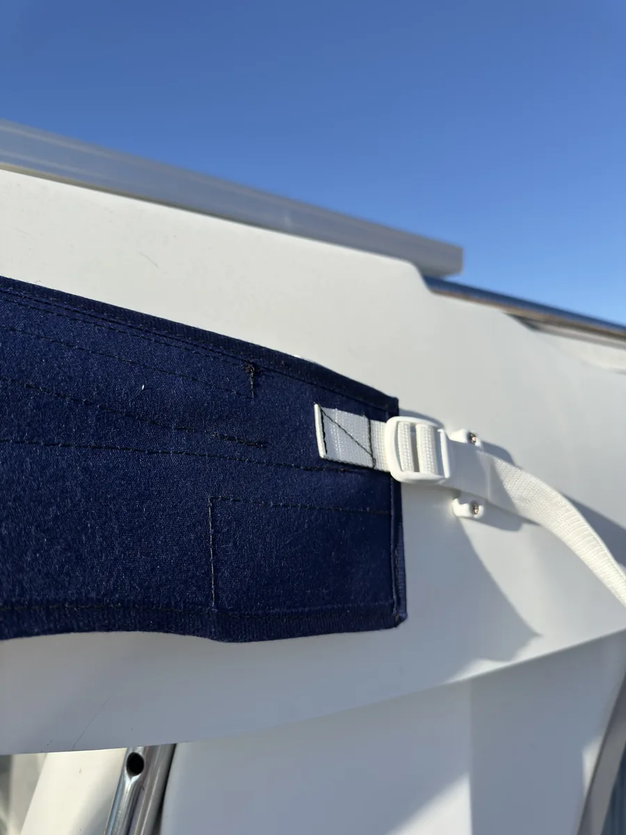 Beneteau Antares 710 — Bimini #13