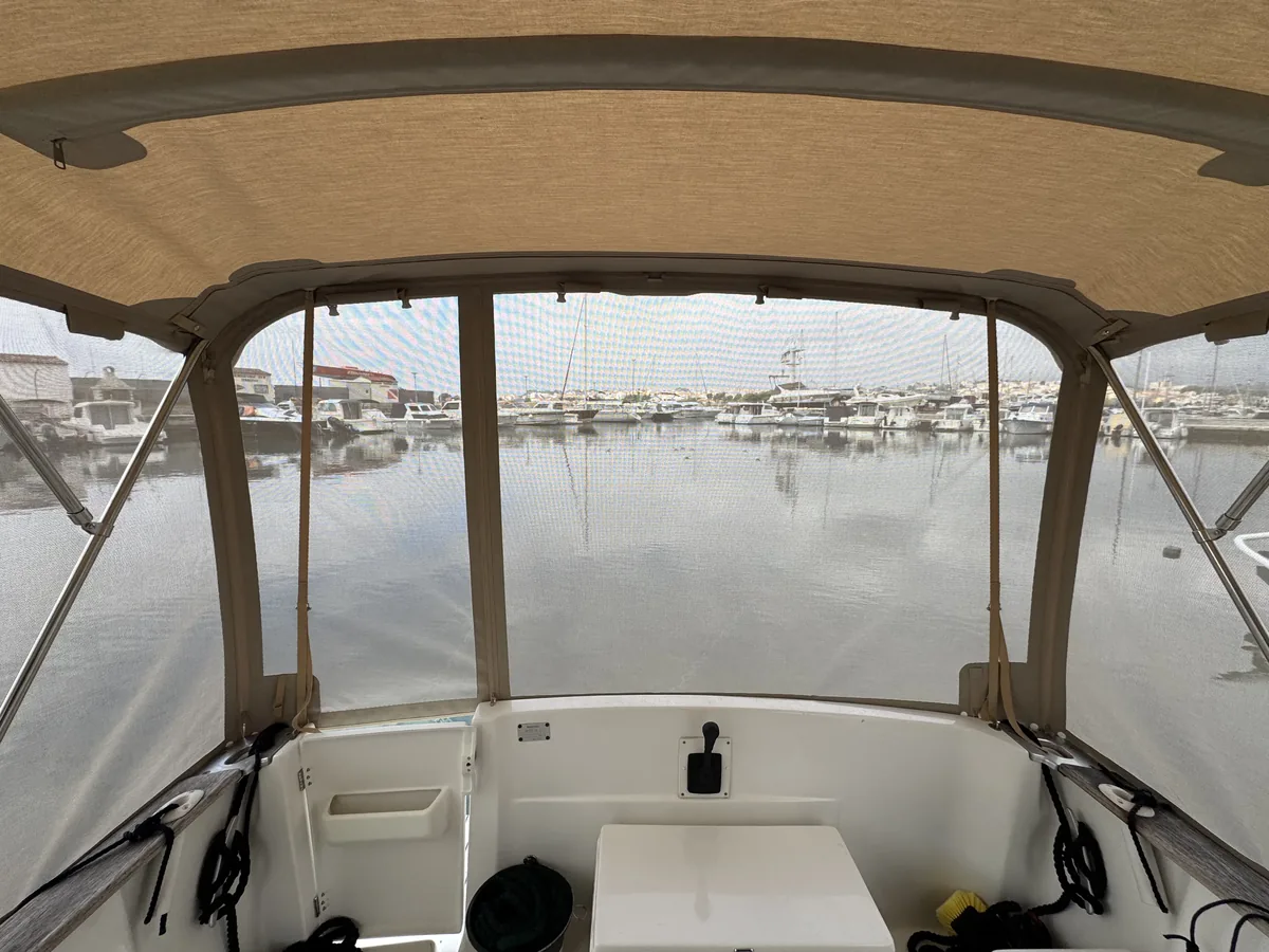 Beneteau Antares 760 — bimini #2