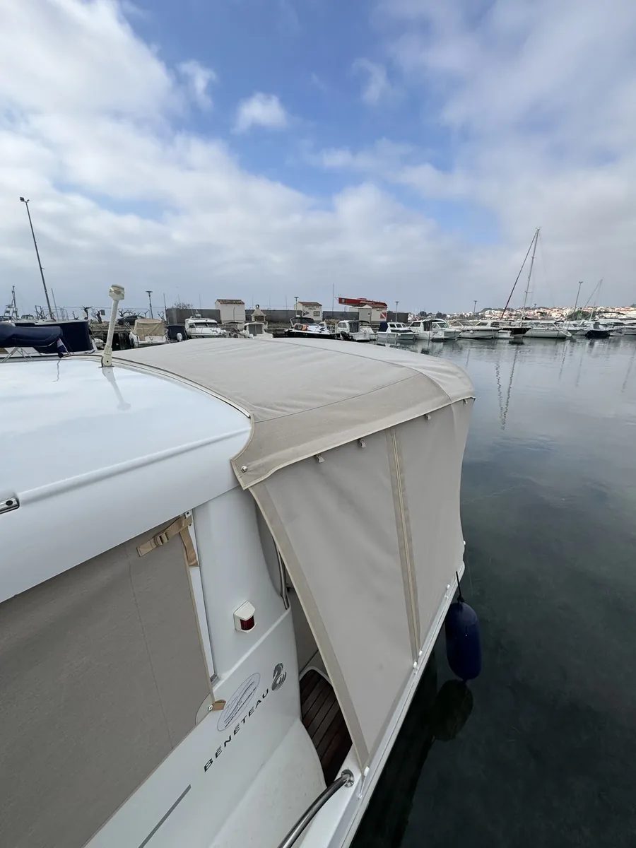 Beneteau Antares 760 — Bimini #7