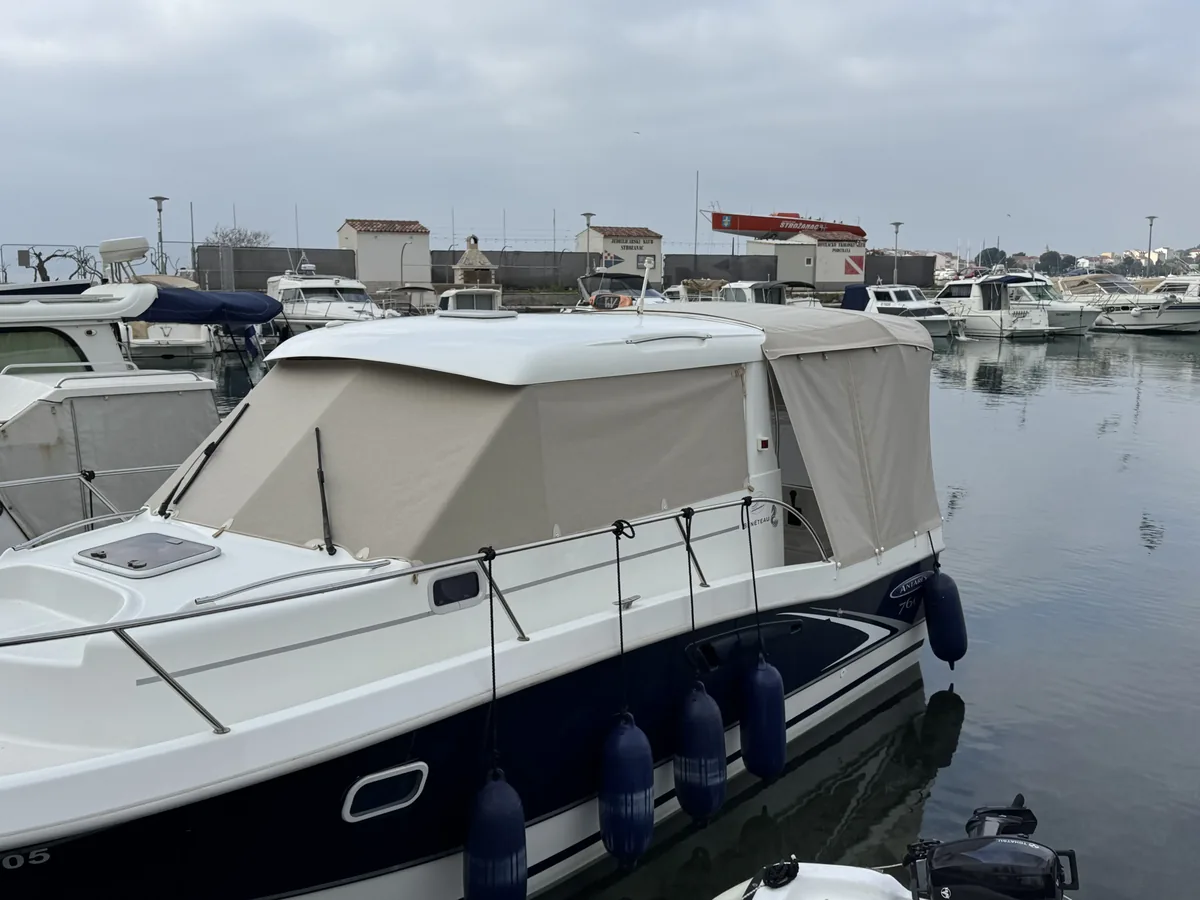Beneteau Antares 760 — Sjenila #14