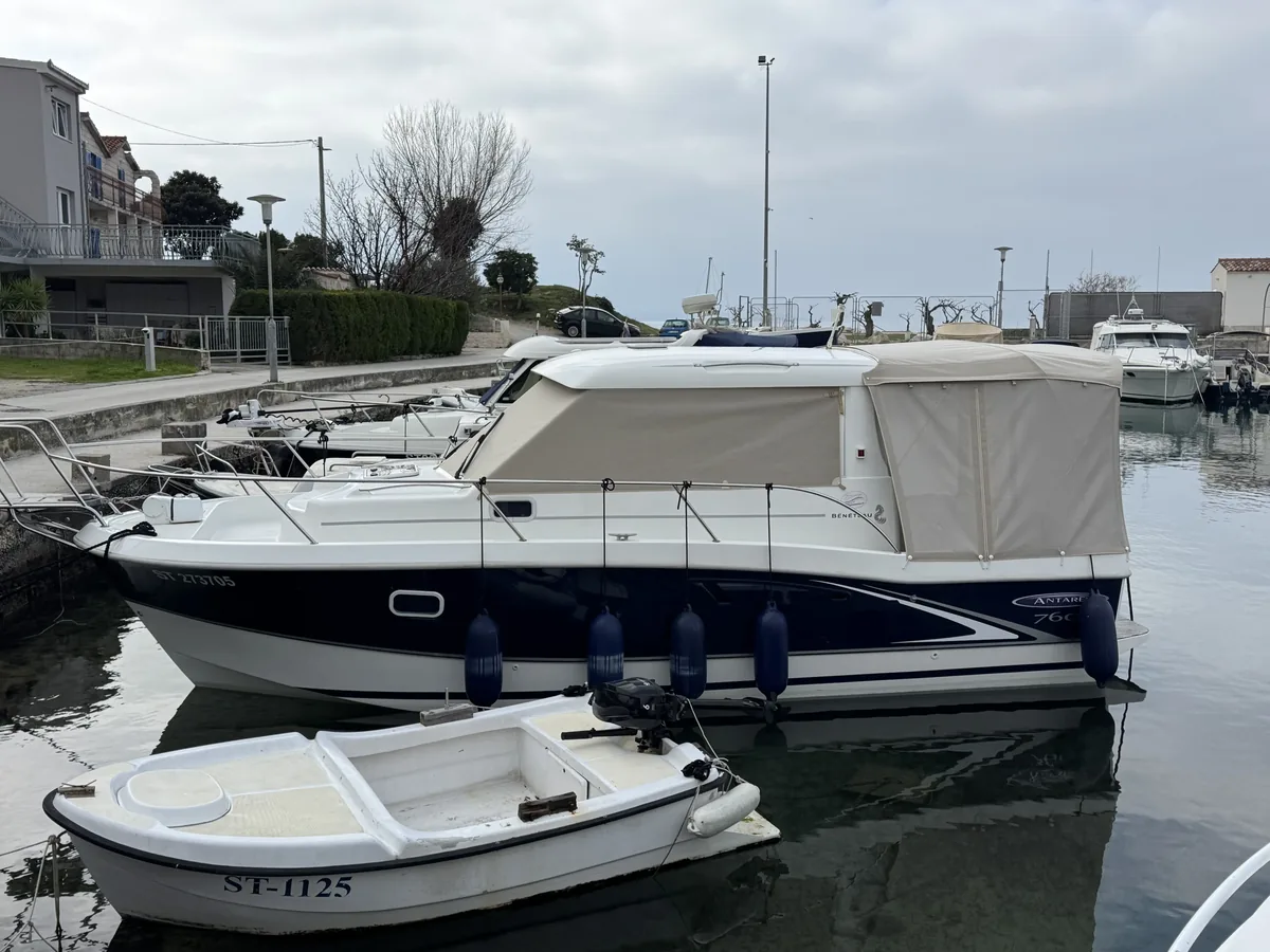 Beneteau Antares 760 — Sjenila #15