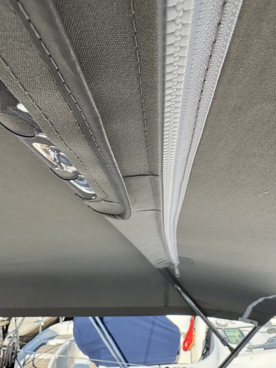 Beneteau Oceanis 37.1 — Bimini #8