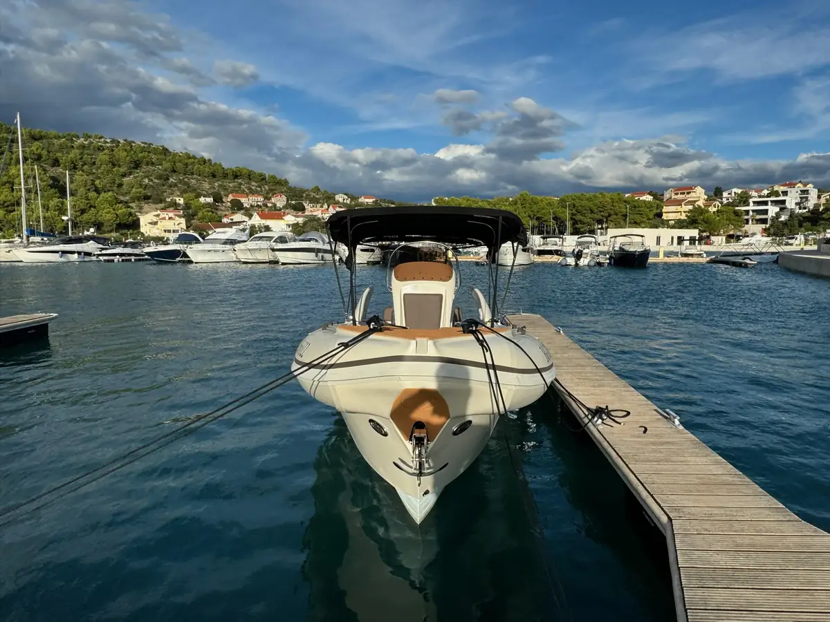 Bura 8.0 Step — bimini #3