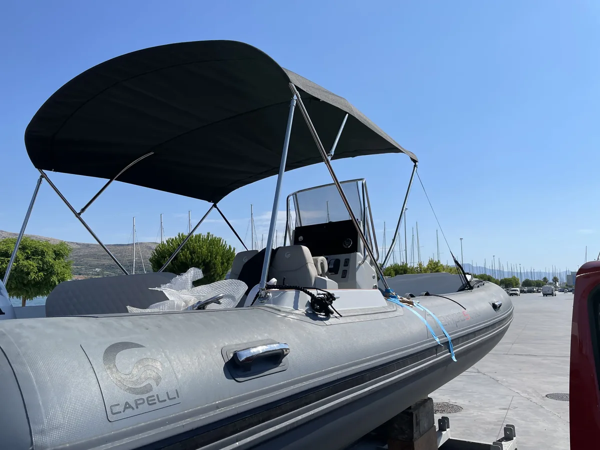 Capelli Tempest 750 — bimini #2
