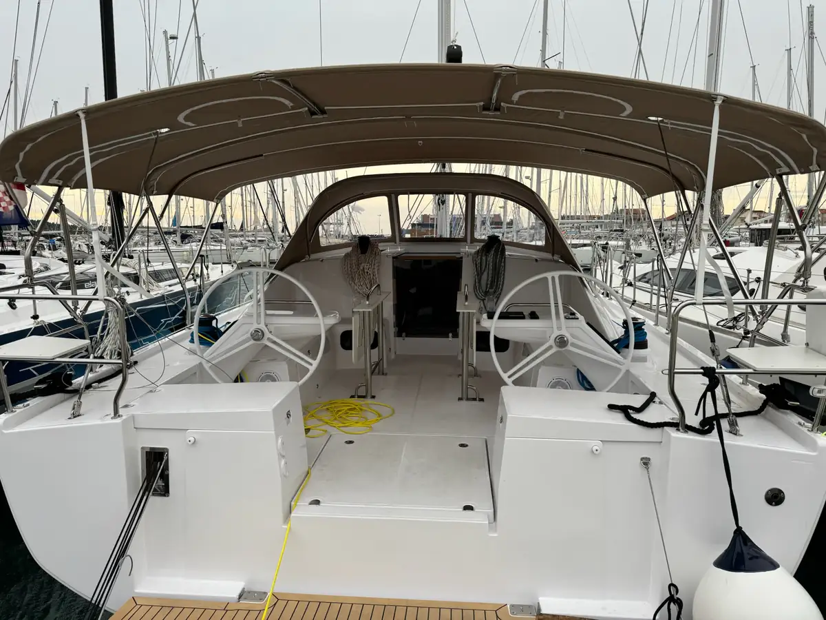 Elan I43 — Bimini #10