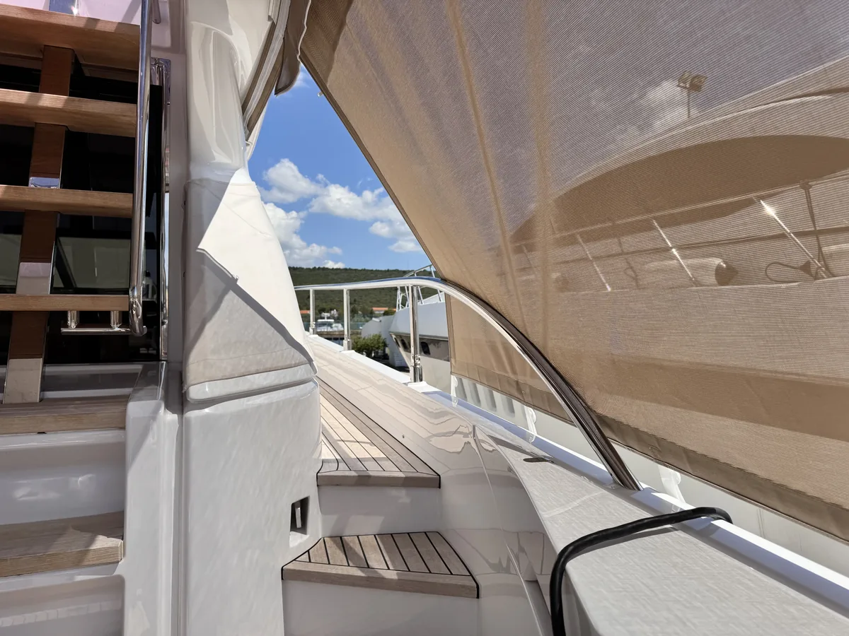 Ferretti 550 — Sjenila #7