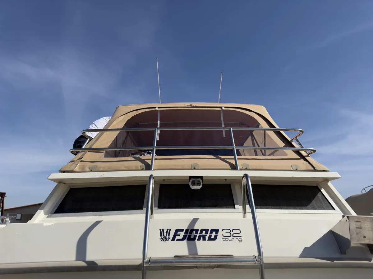 Fjord 32 — Krmeno zatvaranje #12