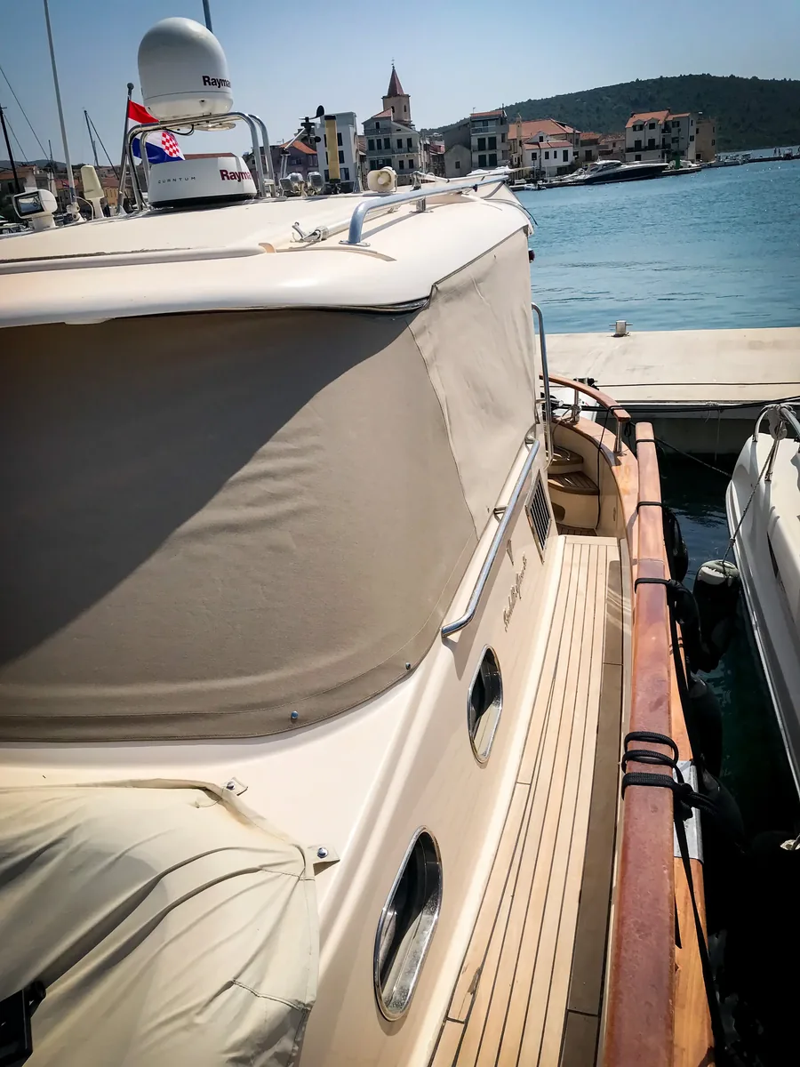 Fratelli Aprea Sorrento 36 — Sjenila #6