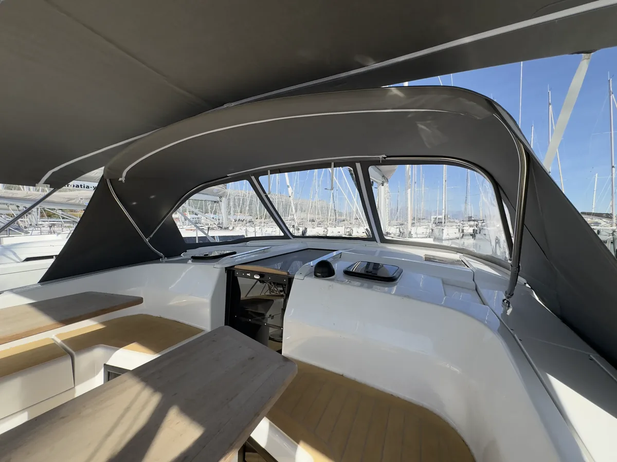 Hanse 410 — Sprayhood #7