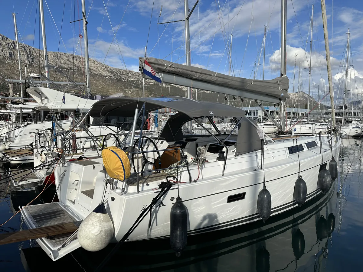 Hanse 455 — bimini #2