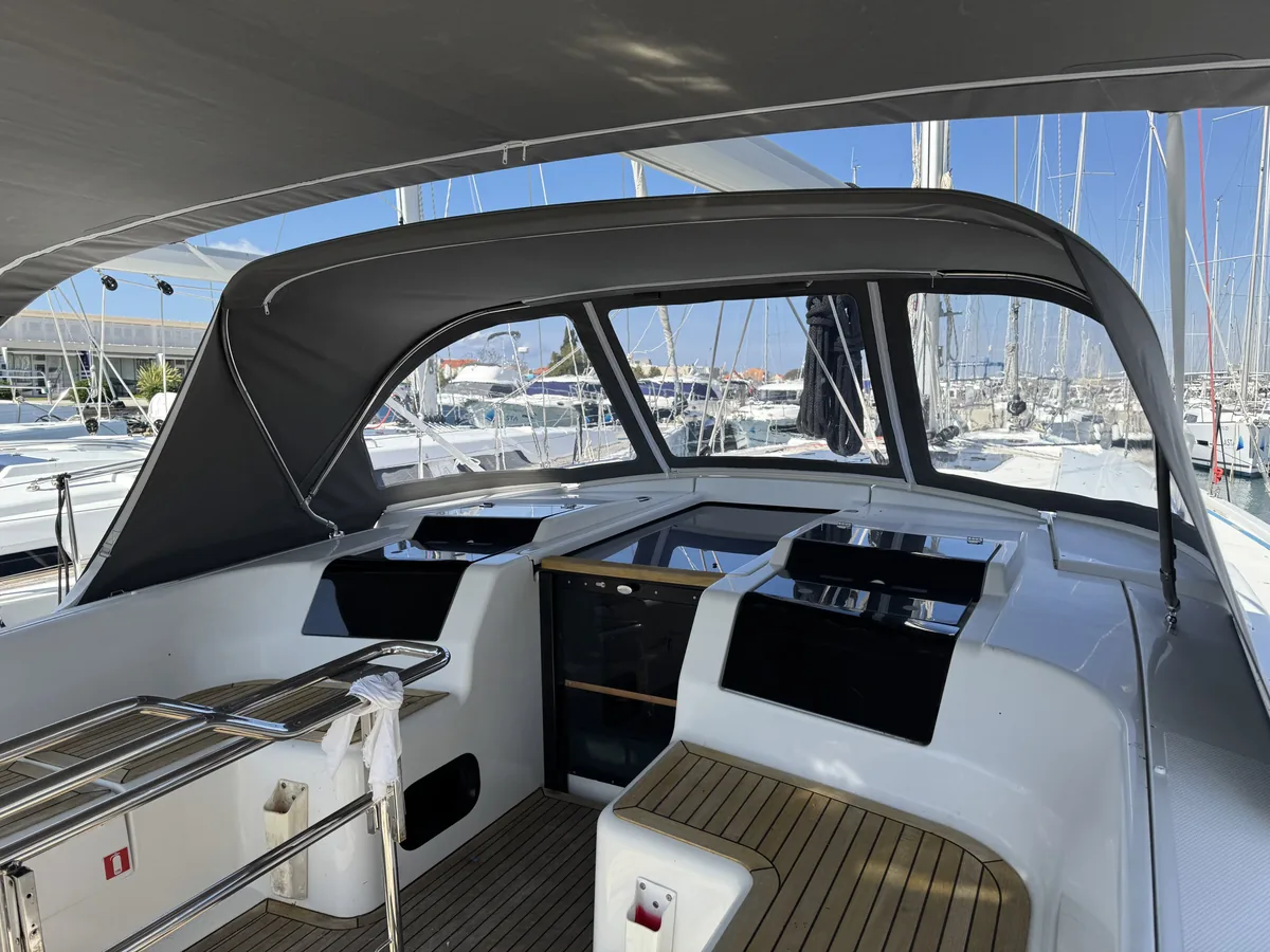 Hanse 458 — Sprayhood #10