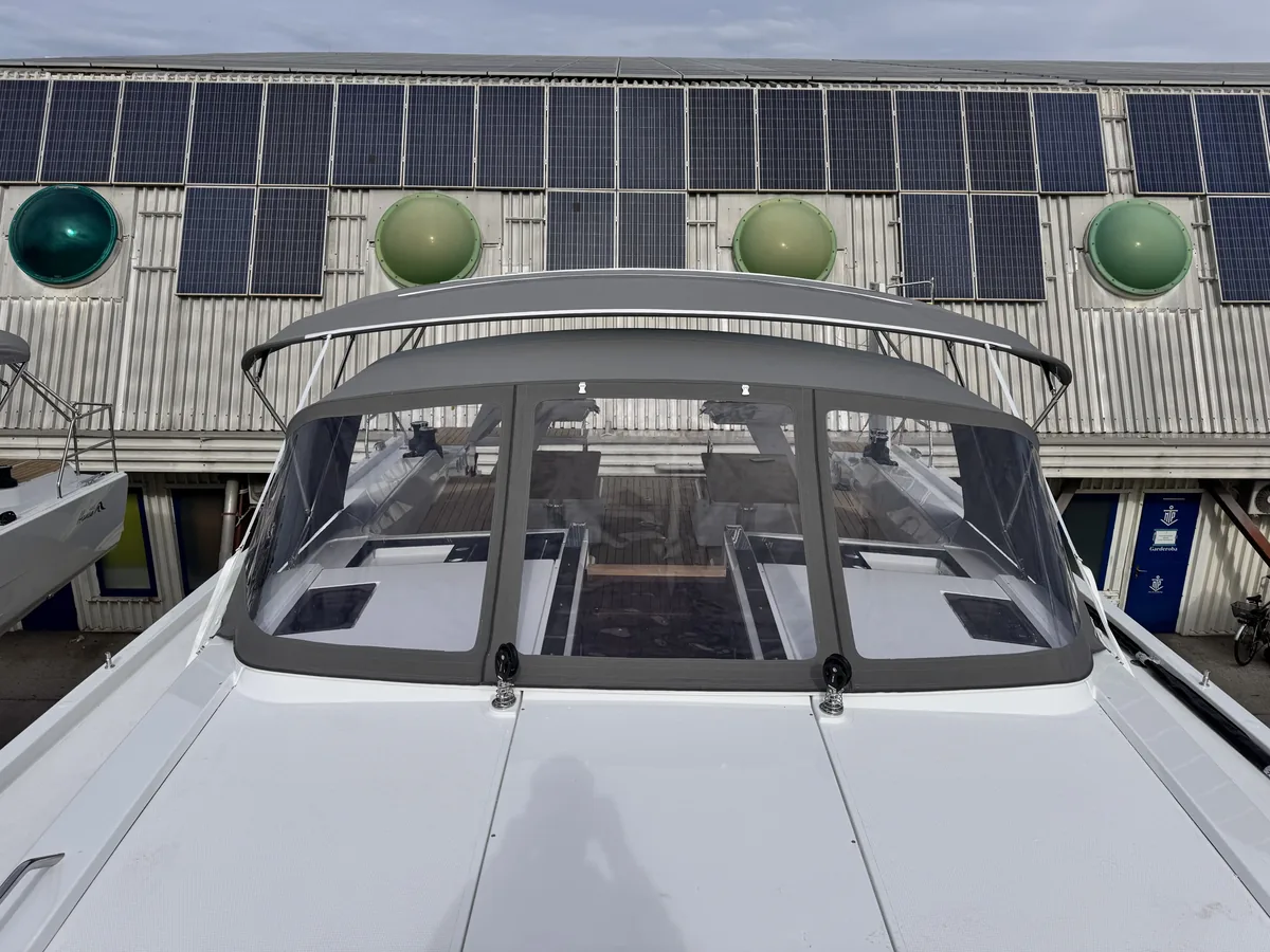 Hanse 510 — sprayhood #3