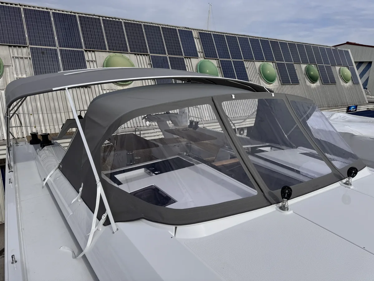 Hanse 510 — sprayhood #4
