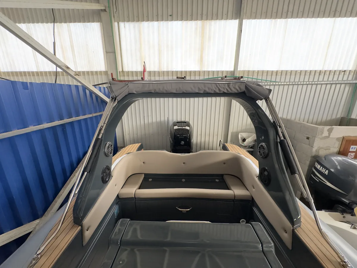 Italboats Stingher 30 GT — Bimini #7