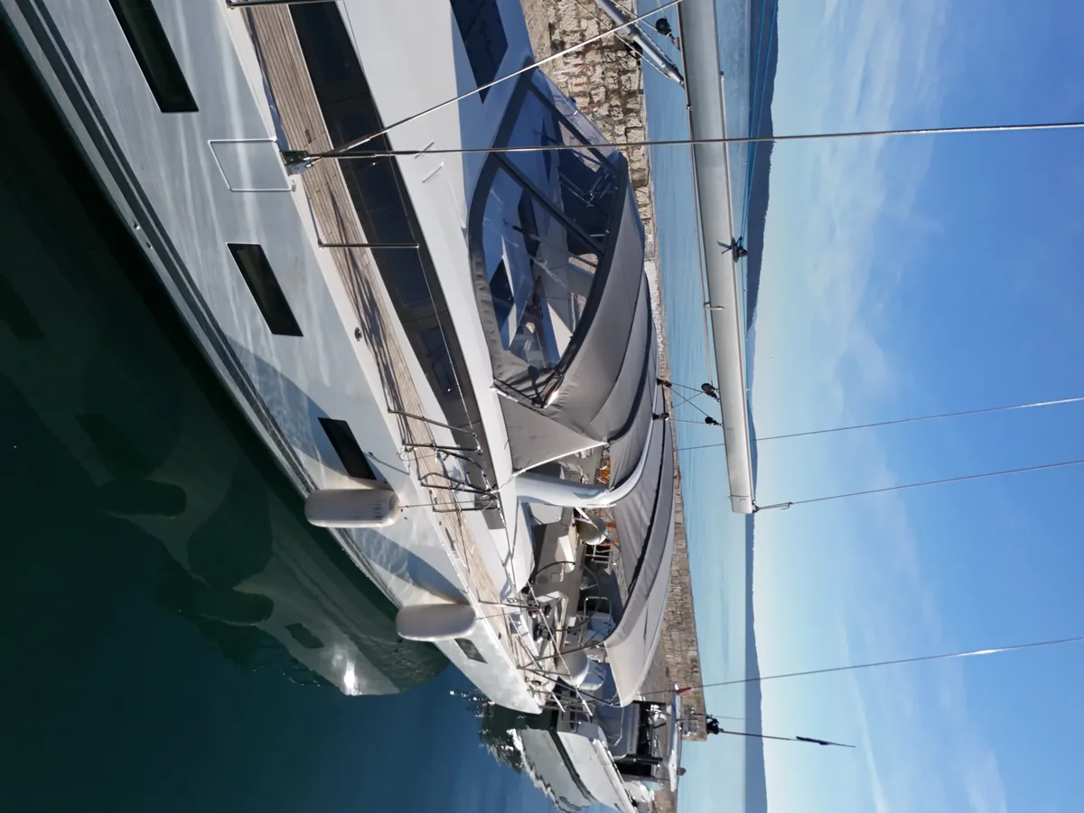 Jeanneau 64 — Bimini #8