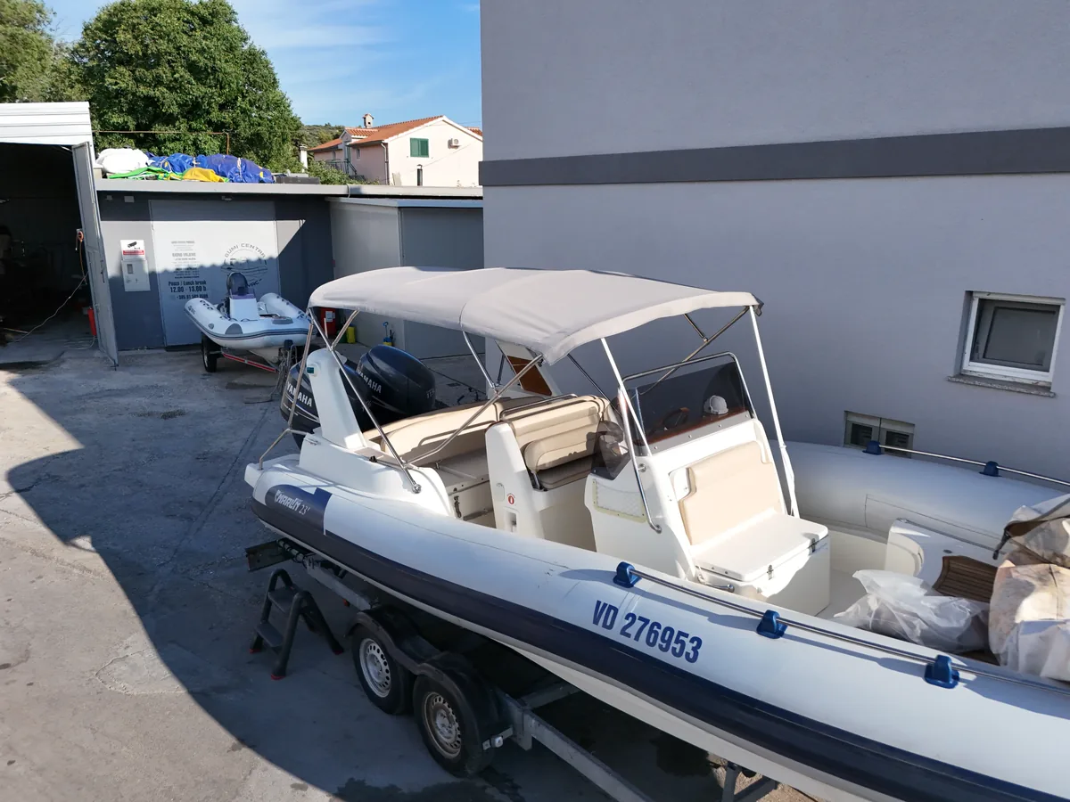 Marlin Boat 23 — bimini #4