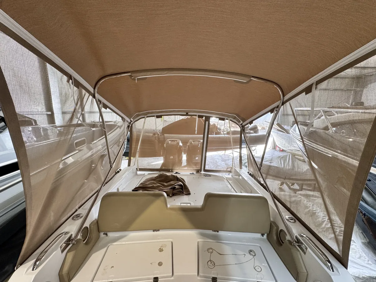 MVMarine Mito 31 — sjenila #3