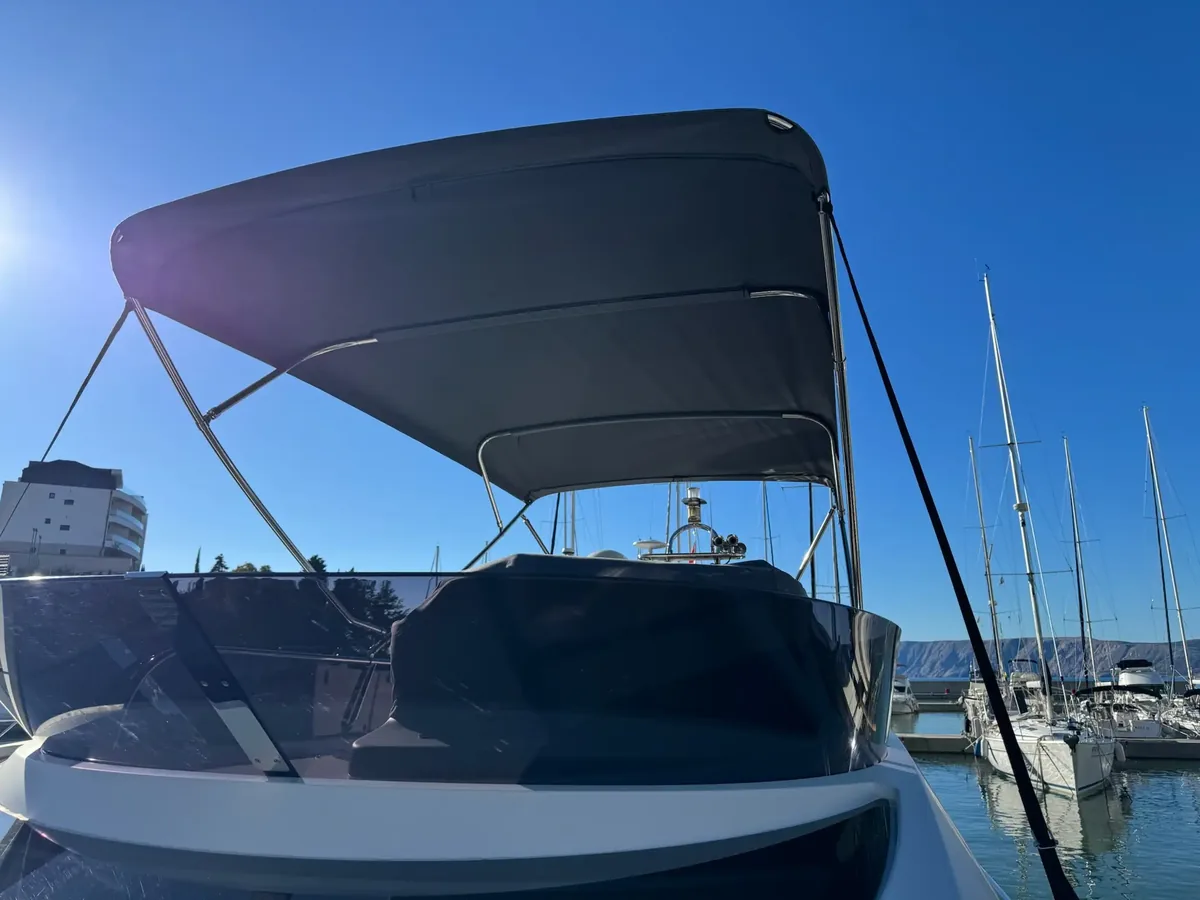 Nimbus 405 — bimini #3