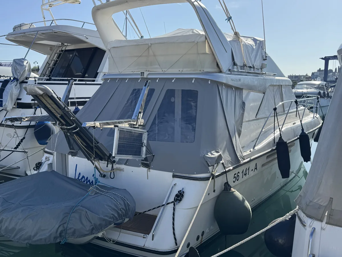 Princess 380 — Krmeno zatvaranje #7