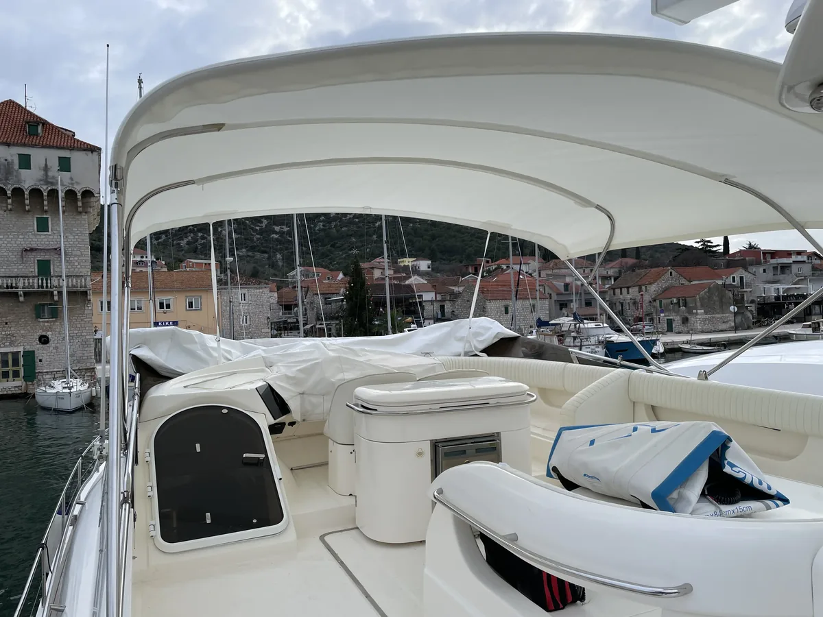 Princess 65 — bimini #2