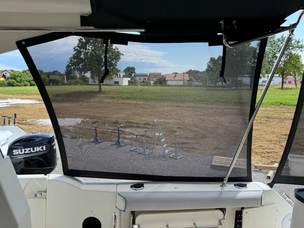 Quicksilver 625 Pilothouse — sjenila #1