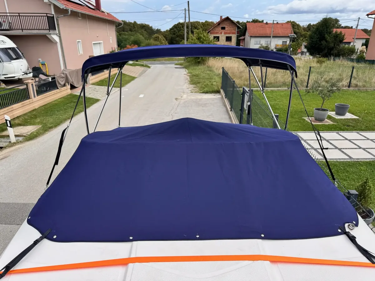 Regal 2250 — Cockpit-cover #7