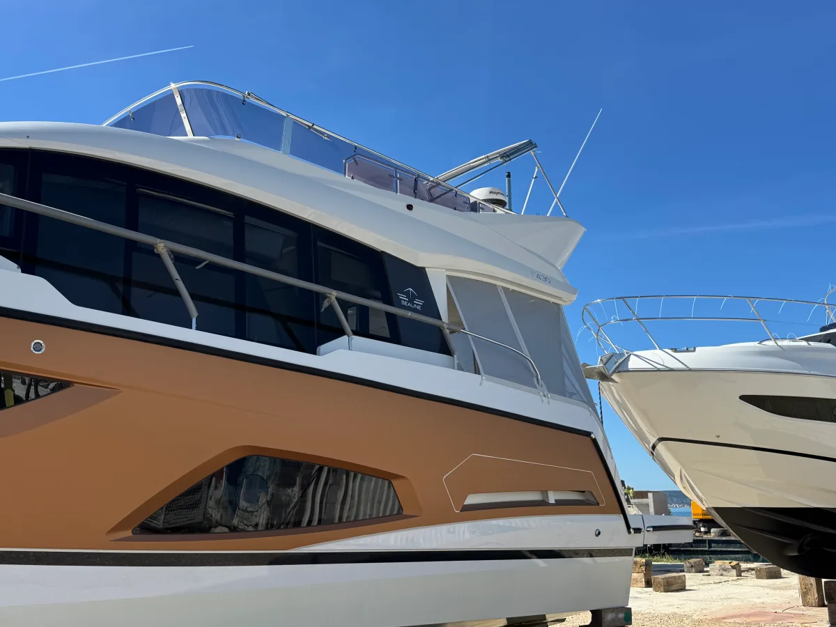 Sealine F430 — Sjenila #9