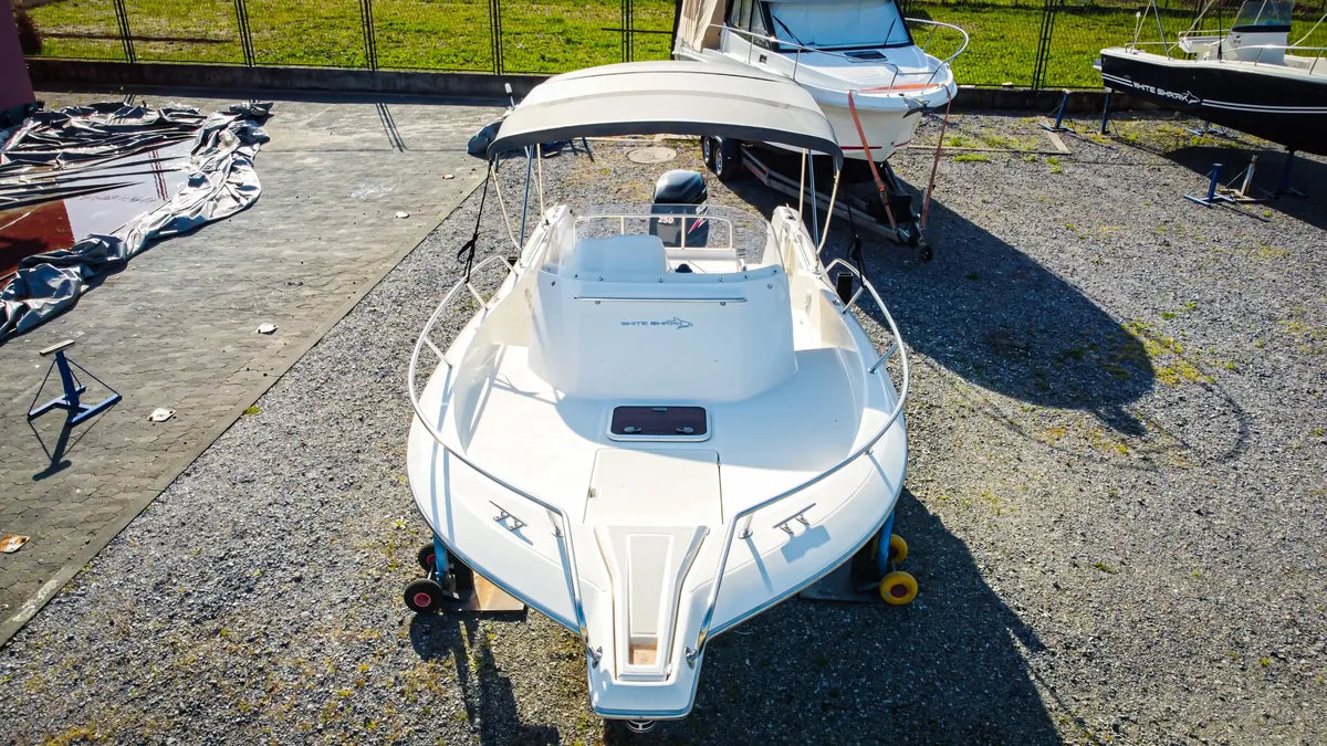 White Shark 228 — Bimini #5